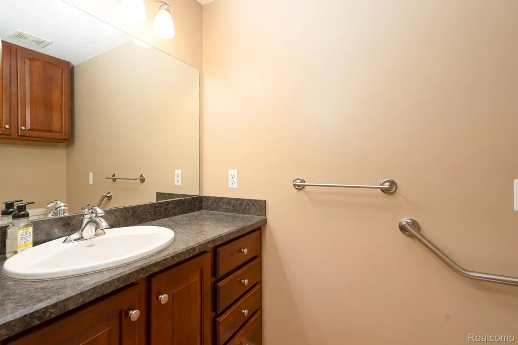 47248 Malburg Way Drive Macomb Township MI 48044