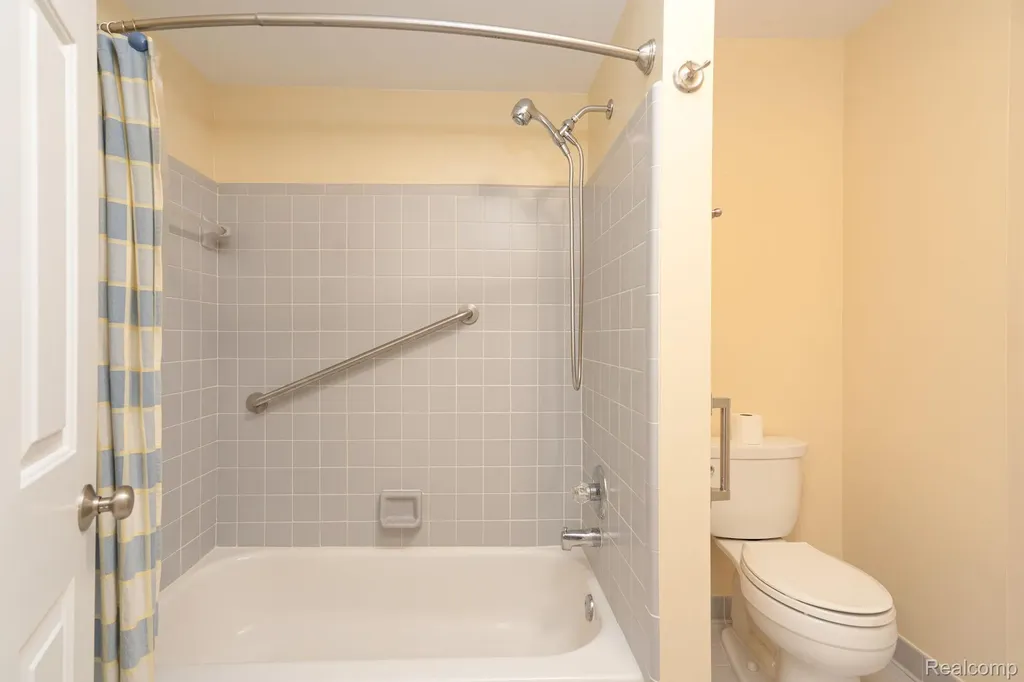 47248 Malburg Way Drive Macomb Township MI 48044
