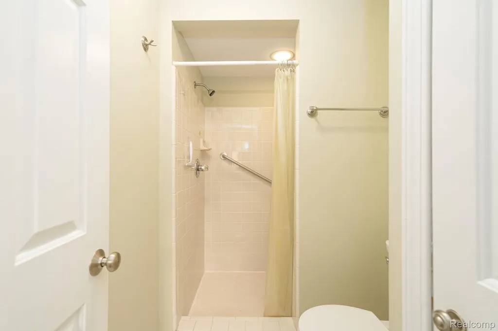 47248 Malburg Way Drive Macomb Township MI 48044