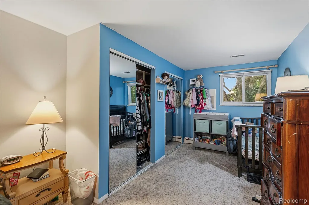 47735 Jeffry Shelby Charter Township MI 48317