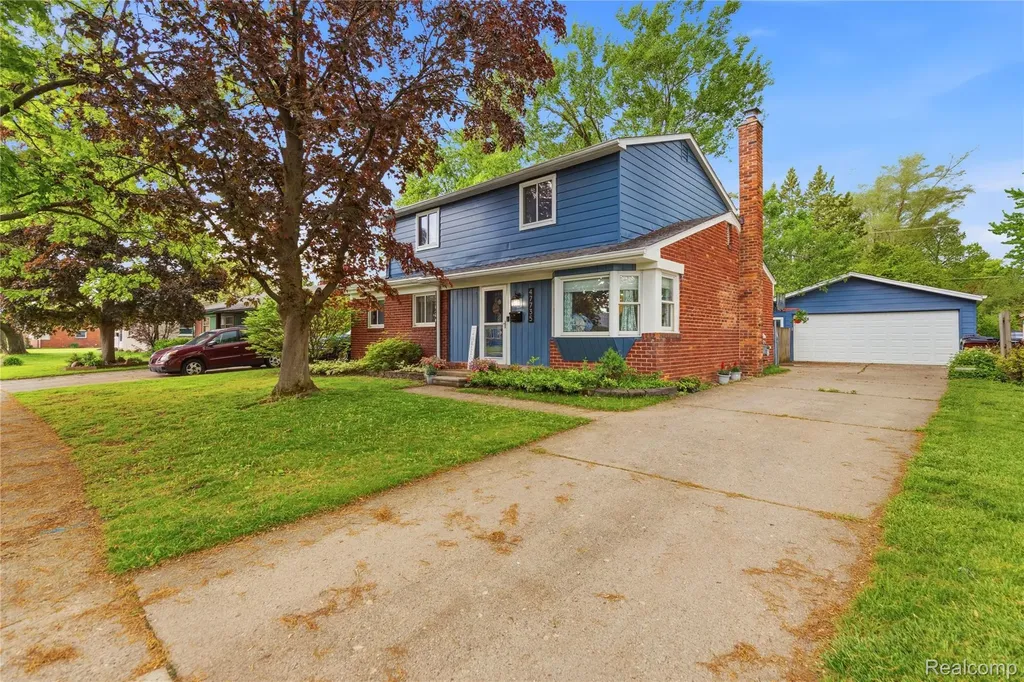 47735 Jeffry Shelby Charter Township MI 48317