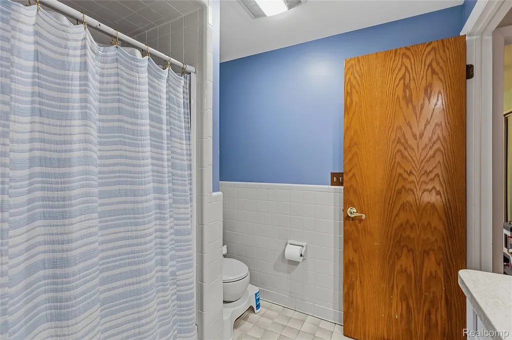47735 Jeffry Shelby Charter Township MI 48317
