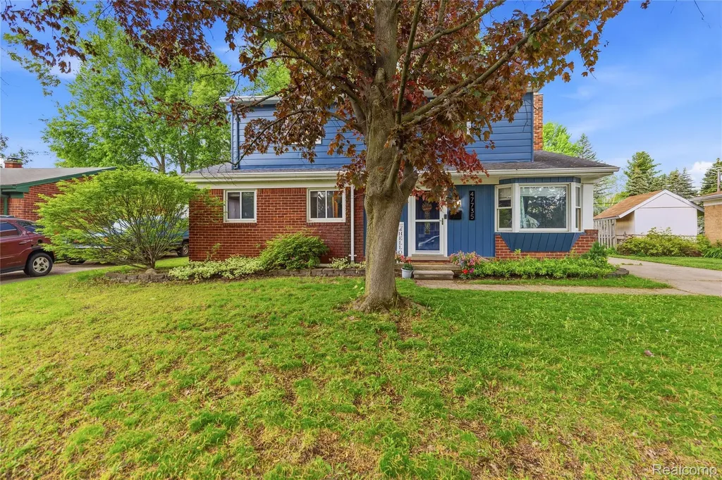 47735 Jeffry Shelby Charter Township MI 48317