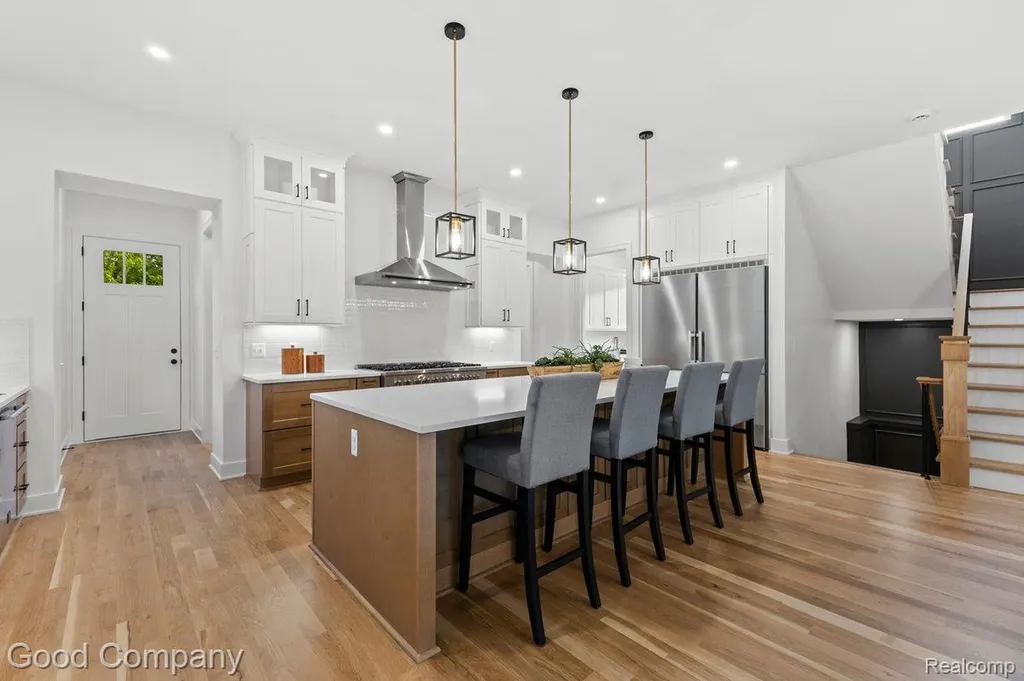 1231 Woodsboro Drive Royal Oak City MI 48067