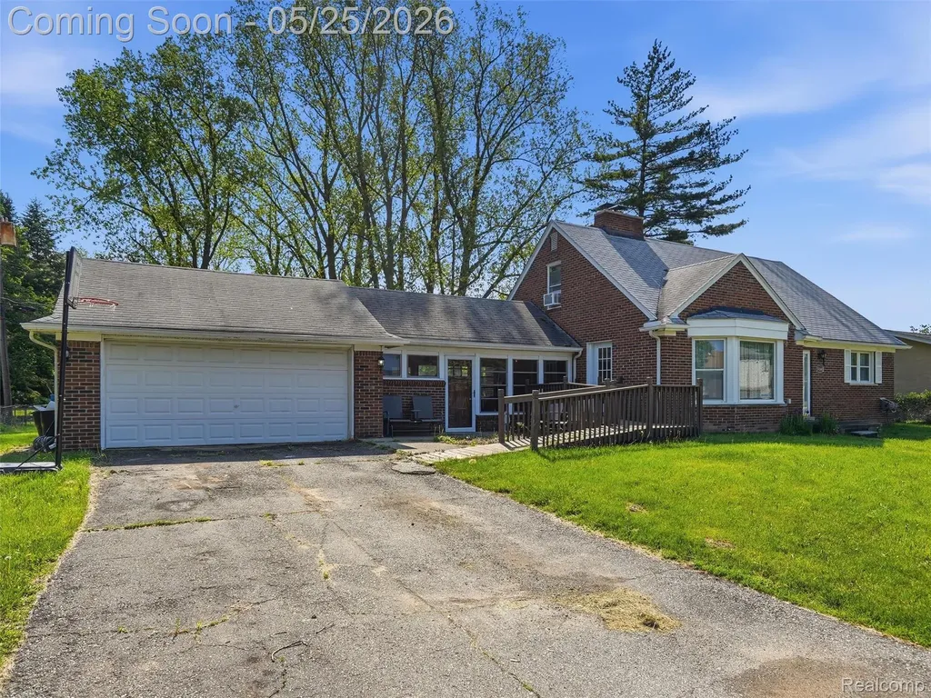33160 Defour Drive Sterling Heights City MI 48310