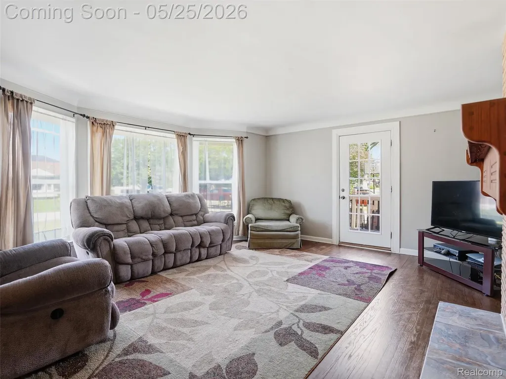 33160 Defour Drive Sterling Heights City MI 48310