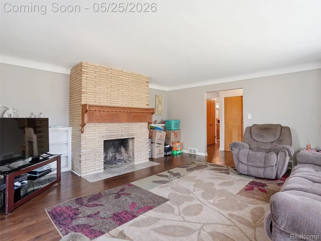 33160 Defour Drive Sterling Heights City MI 48310