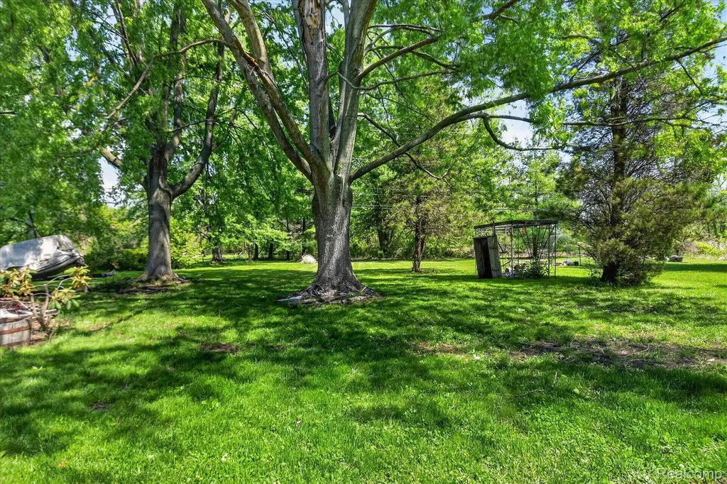 3660 Keewahdin Road Fort Gratiot Charter Township MI 48059