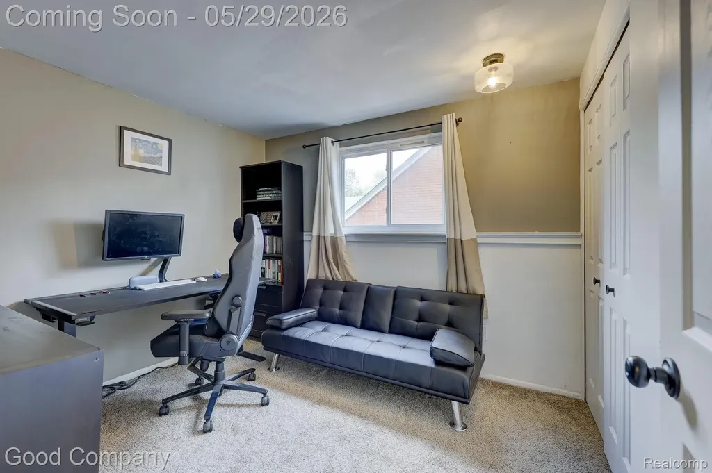 2410 E Lincoln Avenue Royal Oak City MI 48067