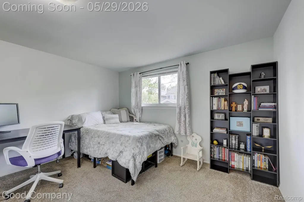 2410 E Lincoln Avenue Royal Oak City MI 48067