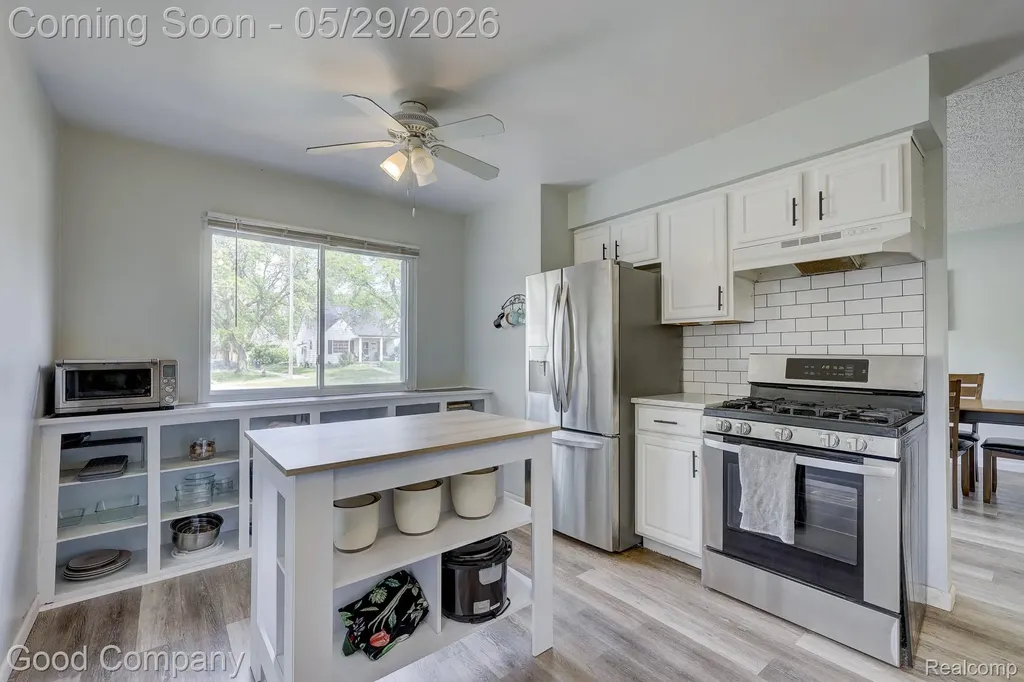 2410 E Lincoln Avenue Royal Oak City MI 48067