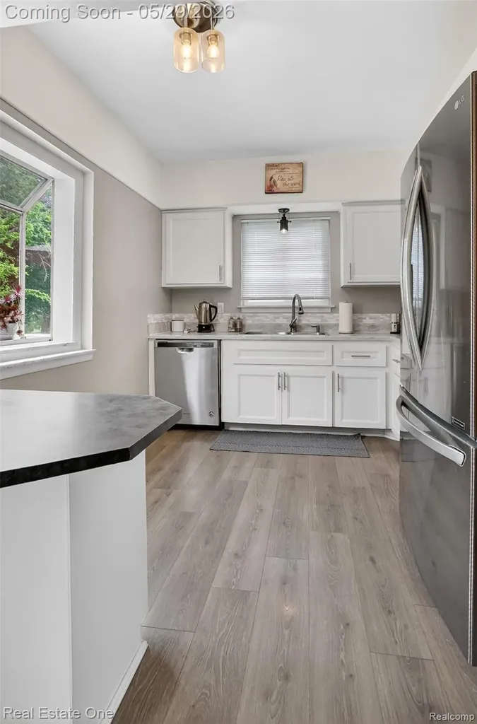 2802 Costa Mesa Road Waterford Charter Township MI 48329