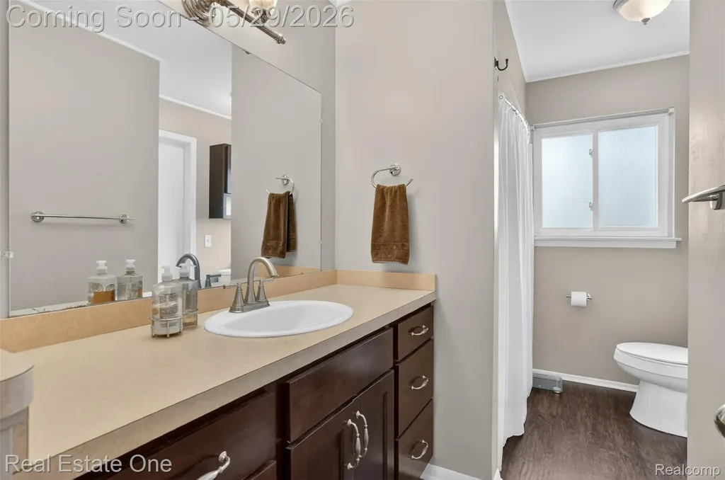 2802 Costa Mesa Road Waterford Charter Township MI 48329