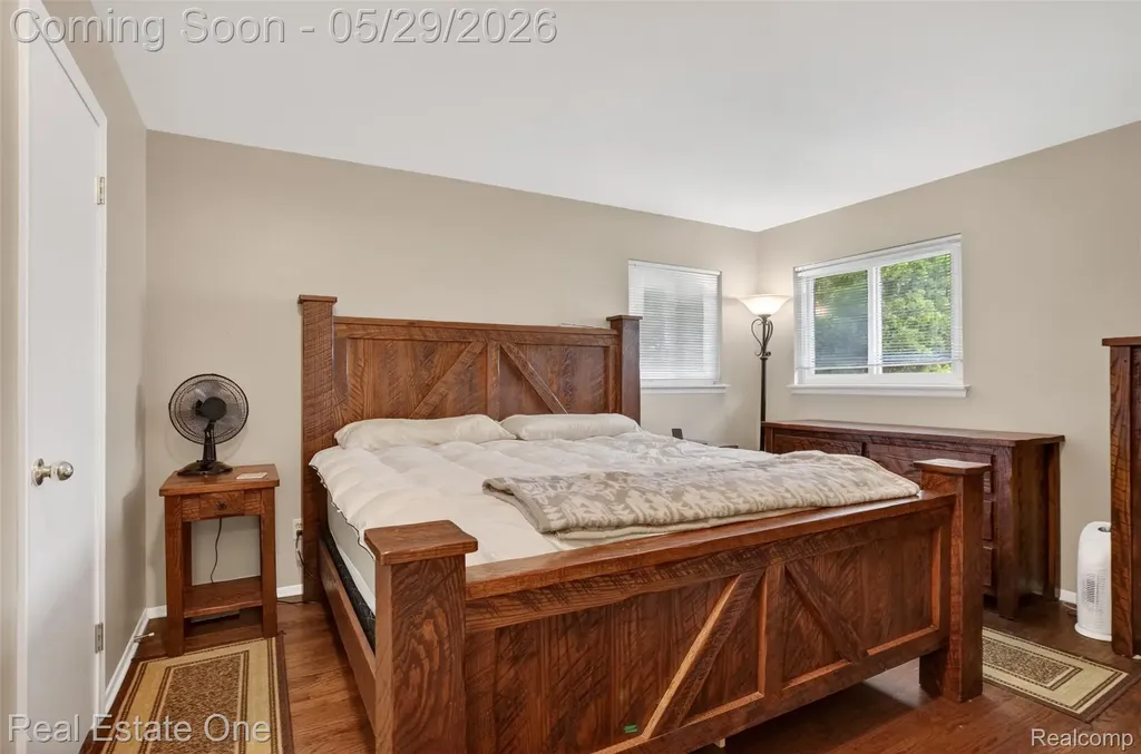 2802 Costa Mesa Road Waterford Charter Township MI 48329