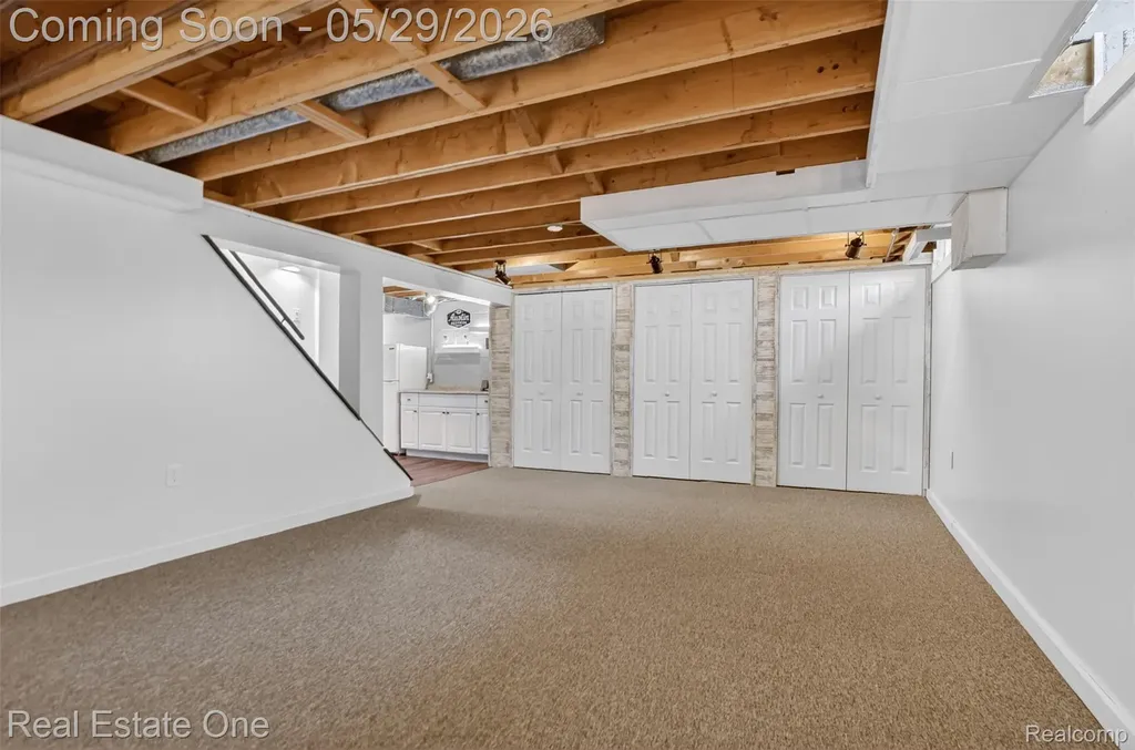 2802 Costa Mesa Road Waterford Charter Township MI 48329