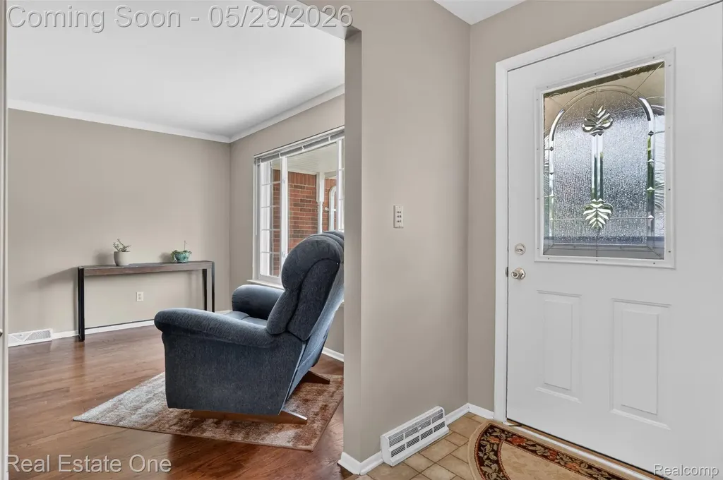 2802 Costa Mesa Road Waterford Charter Township MI 48329