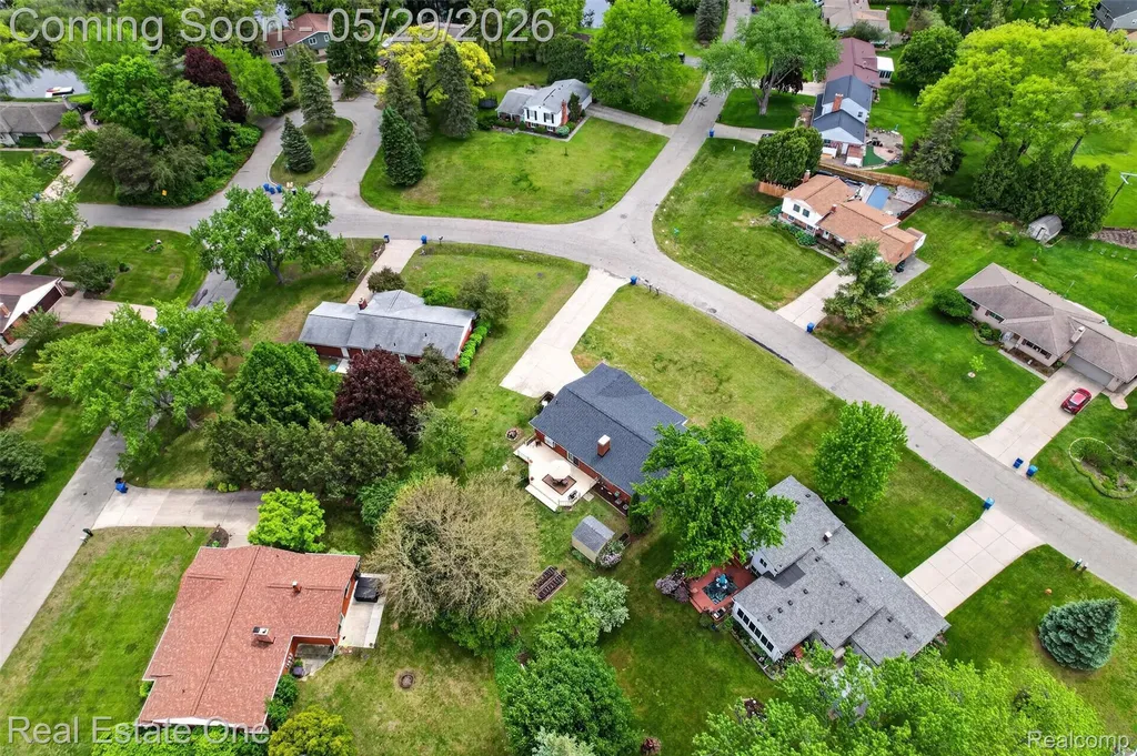 2802 Costa Mesa Road Waterford Charter Township MI 48329