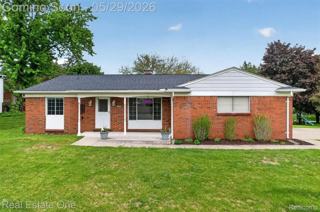 2802 Costa Mesa Road Waterford Charter Township MI 48329