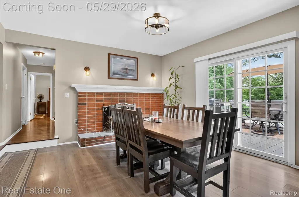 2802 Costa Mesa Road Waterford Charter Township MI 48329