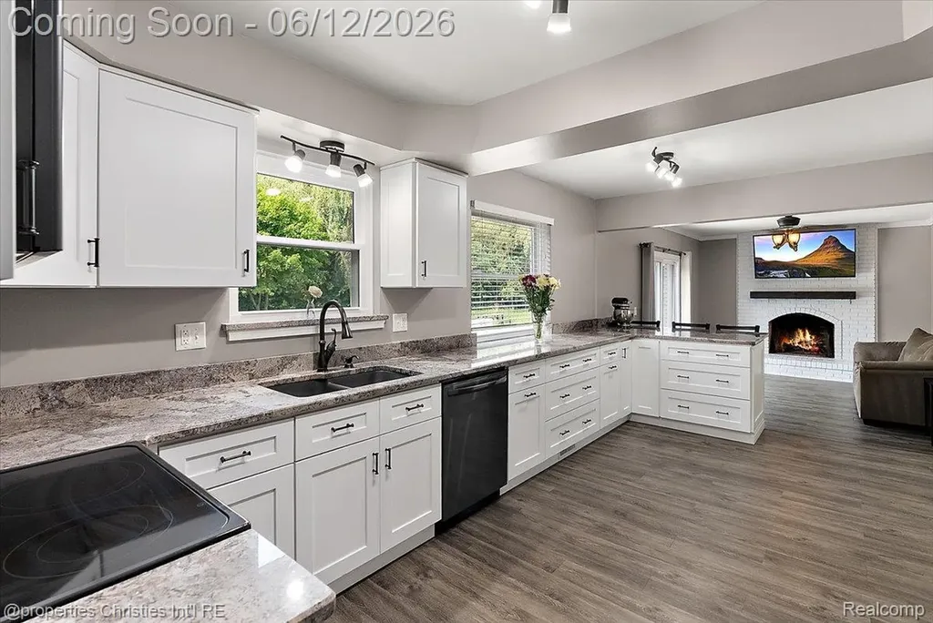 43848 Arlington Road Canton Charter Township MI 48187