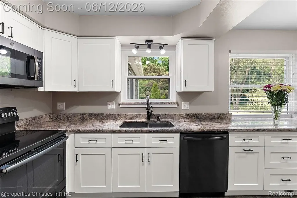 43848 Arlington Road Canton Charter Township MI 48187