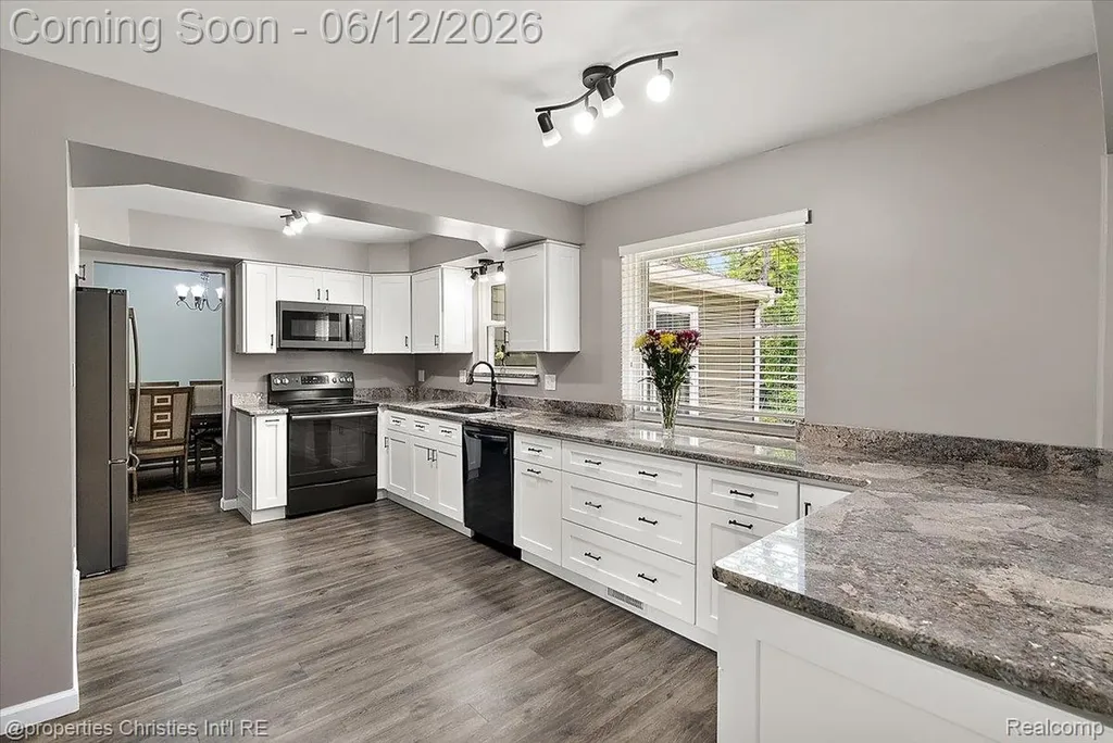 43848 Arlington Road Canton Charter Township MI 48187