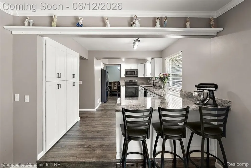 43848 Arlington Road Canton Charter Township MI 48187