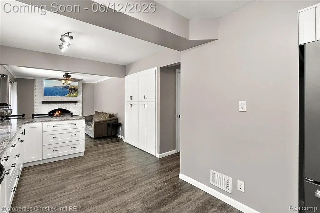 43848 Arlington Road Canton Charter Township MI 48187