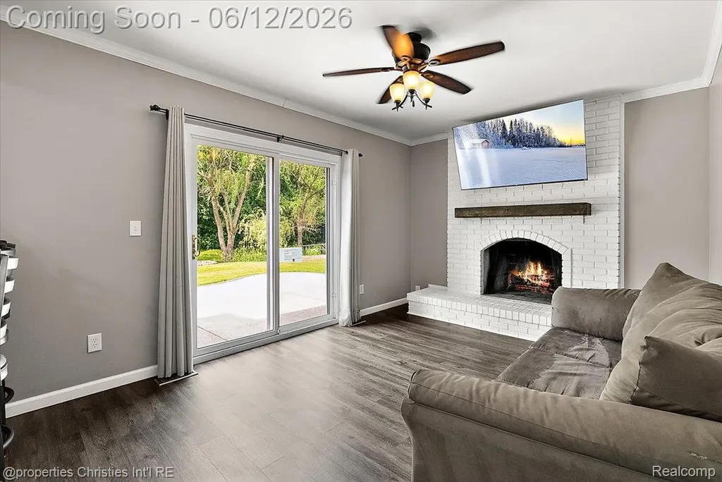 43848 Arlington Road Canton Charter Township MI 48187