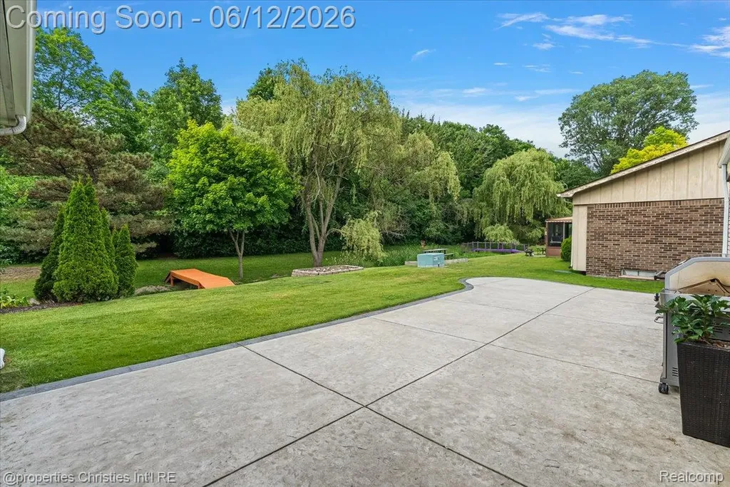 43848 Arlington Road Canton Charter Township MI 48187