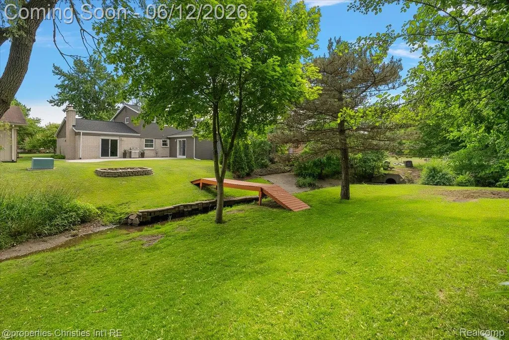 43848 Arlington Road Canton Charter Township MI 48187