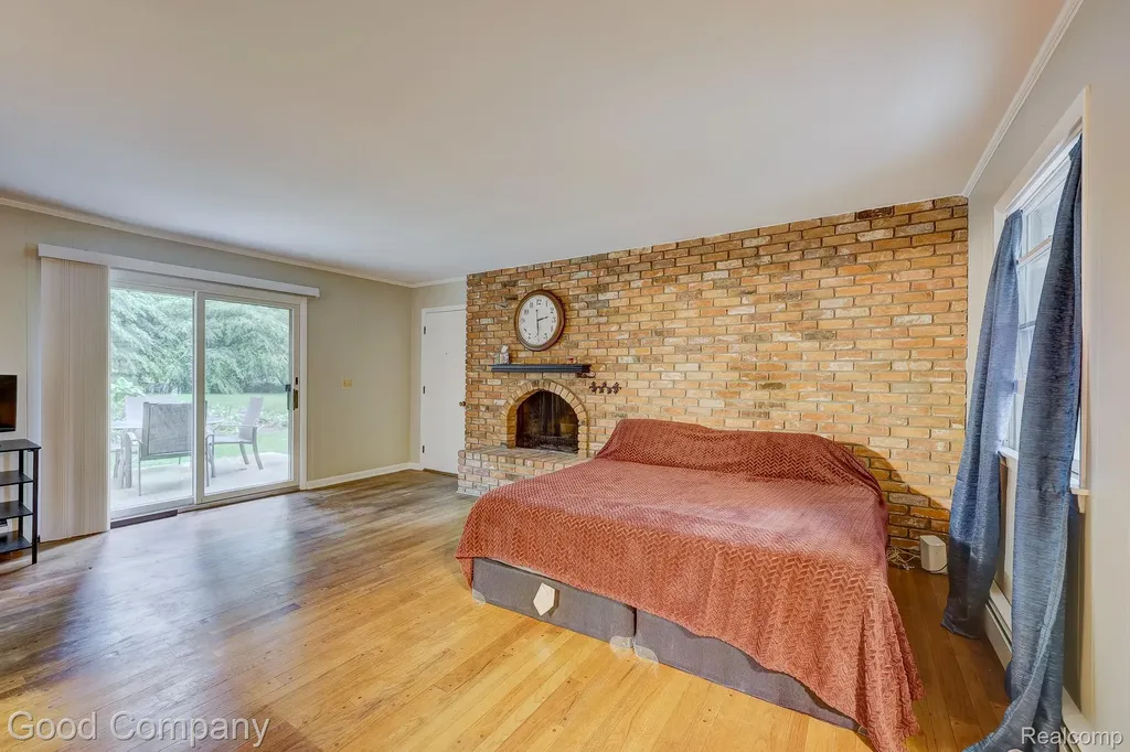 1371 Winchcombe Drive Bloomfield Hills City MI 48304