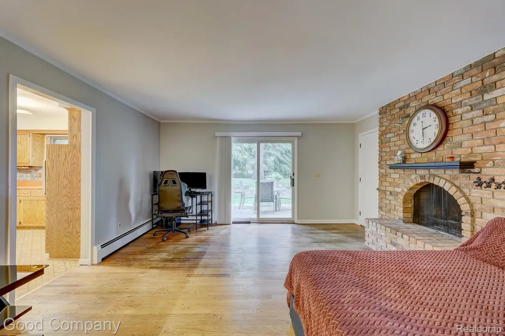 1371 Winchcombe Drive Bloomfield Hills City MI 48304