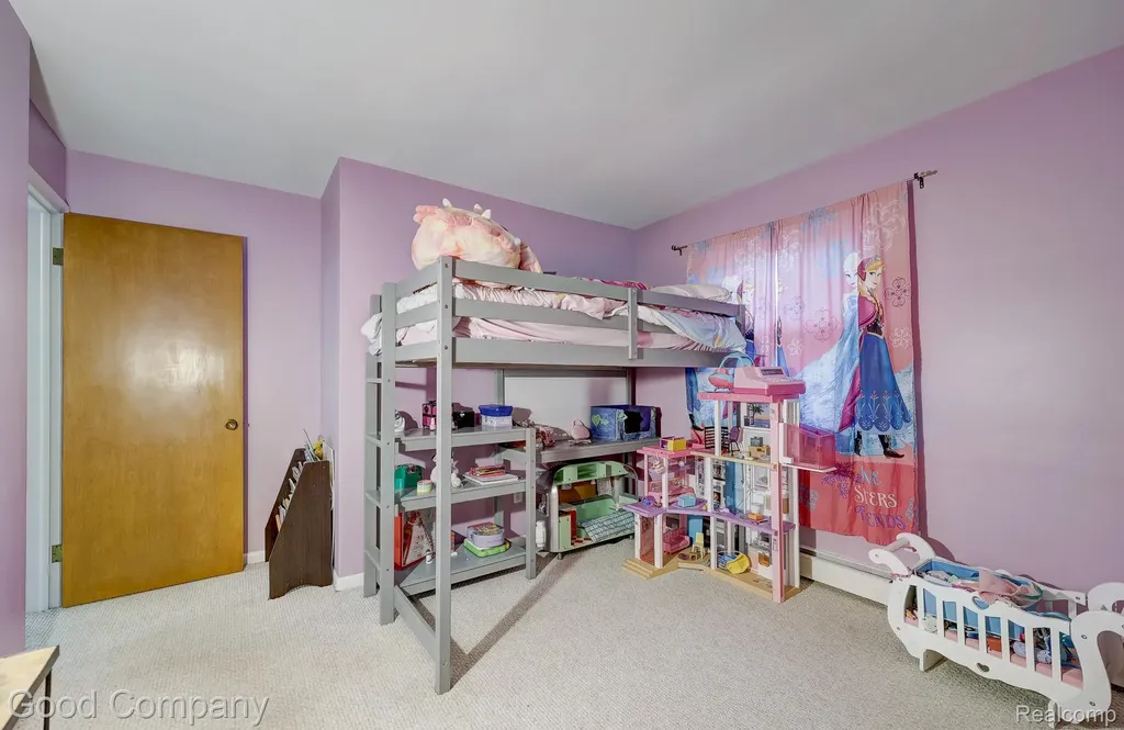 1371 Winchcombe Drive Bloomfield Hills City MI 48304