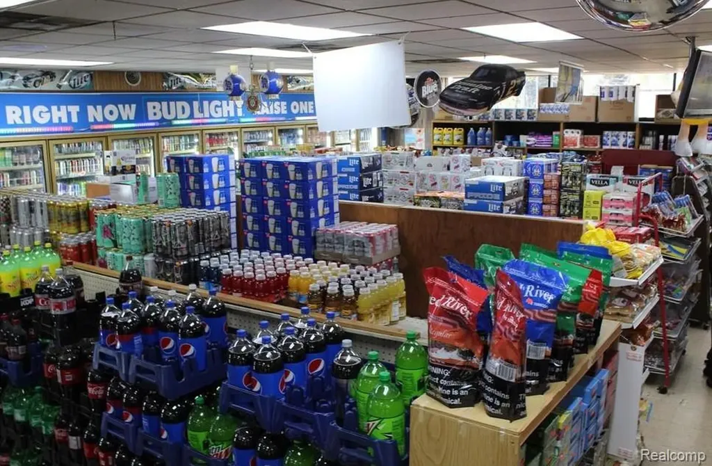 3355 Dix Highway Lincoln Park City MI 48146
