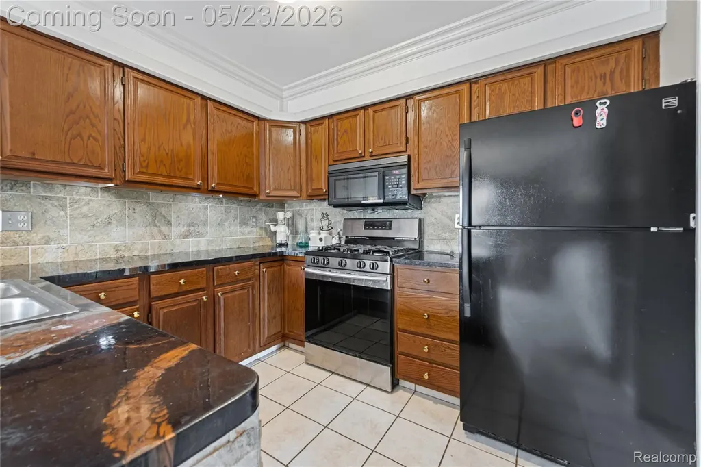 45511 Dover Drive Macomb Township MI 48044