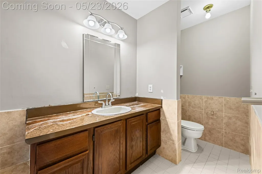 45511 Dover Drive Macomb Township MI 48044