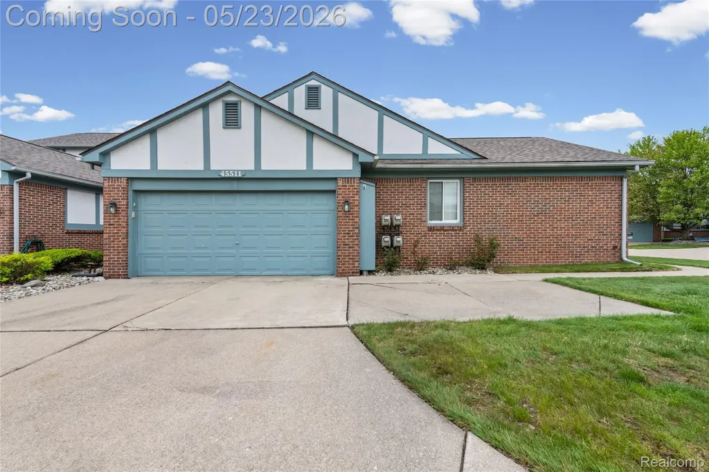45511 Dover Drive Macomb Township MI 48044