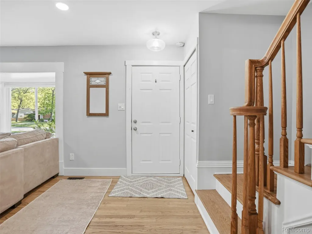 3867 Percy King Road Waterford Charter Township MI 48329