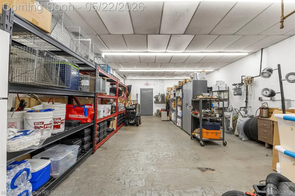 18906 Dix Road Melvindale City MI 48122