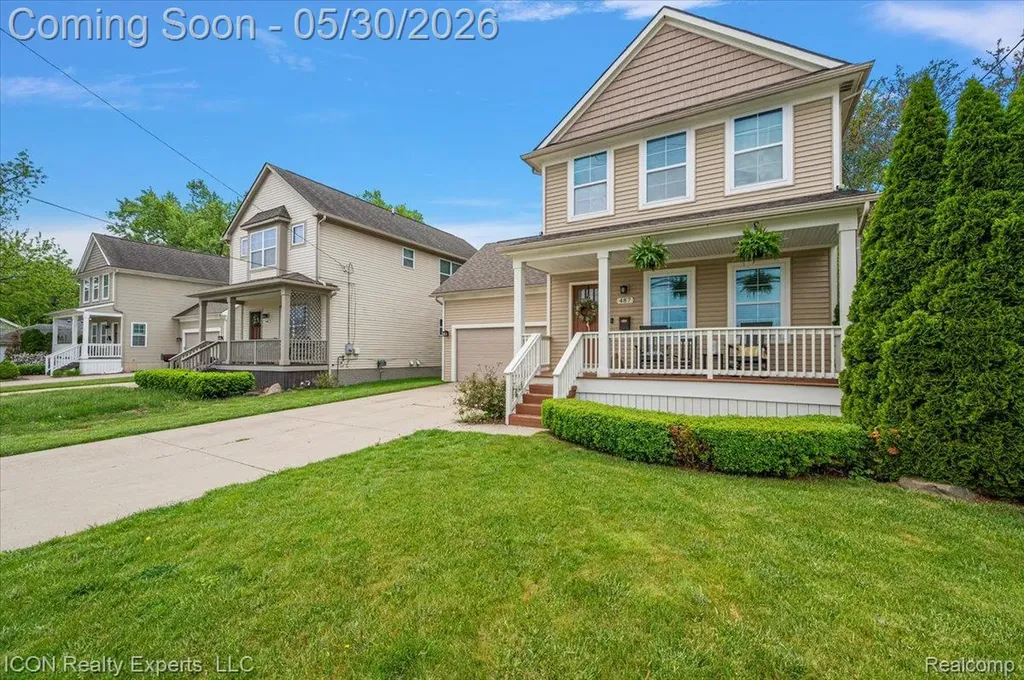 487 N Washington Avenue Clawson City MI 48017