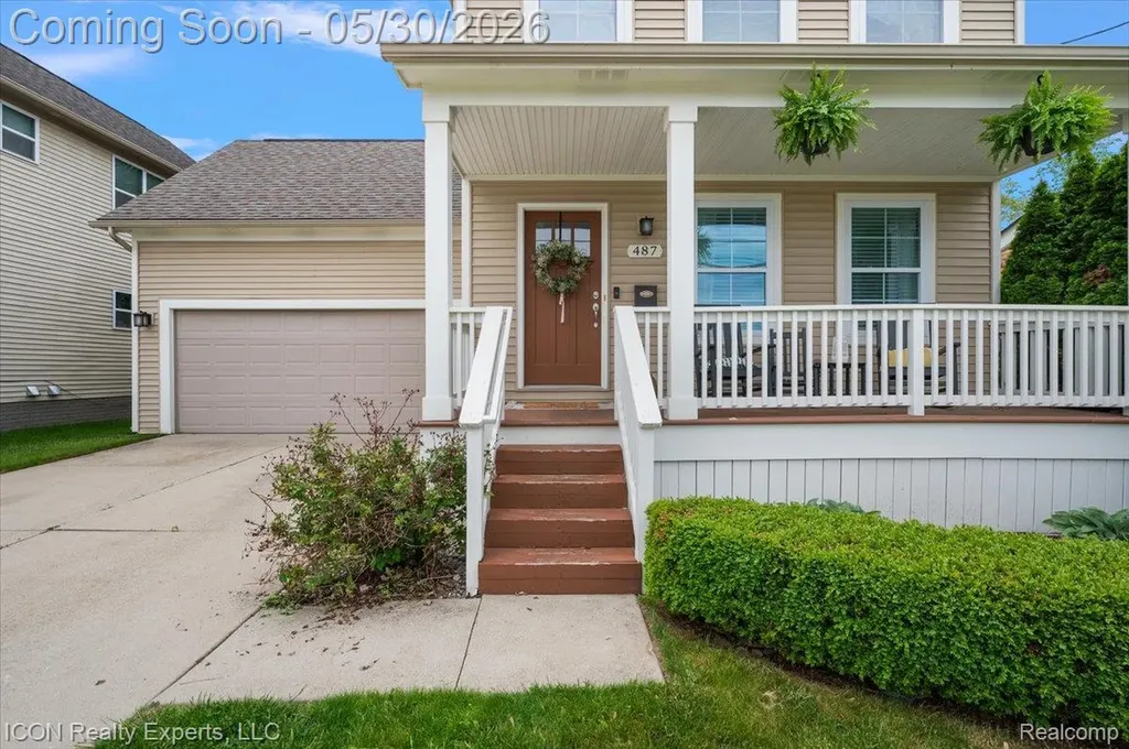 487 N Washington Avenue Clawson City MI 48017