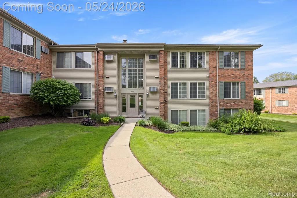 500 Romeo Rochester City MI 48307