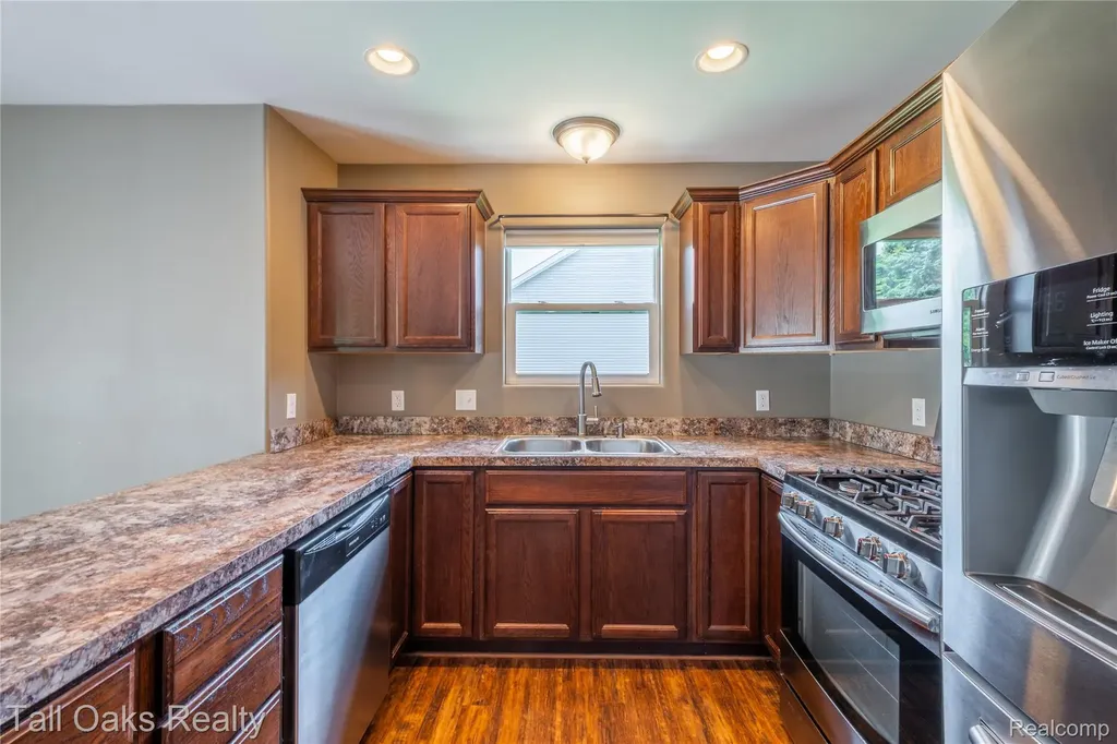 291 Golfside Drive Lapeer City MI 48446