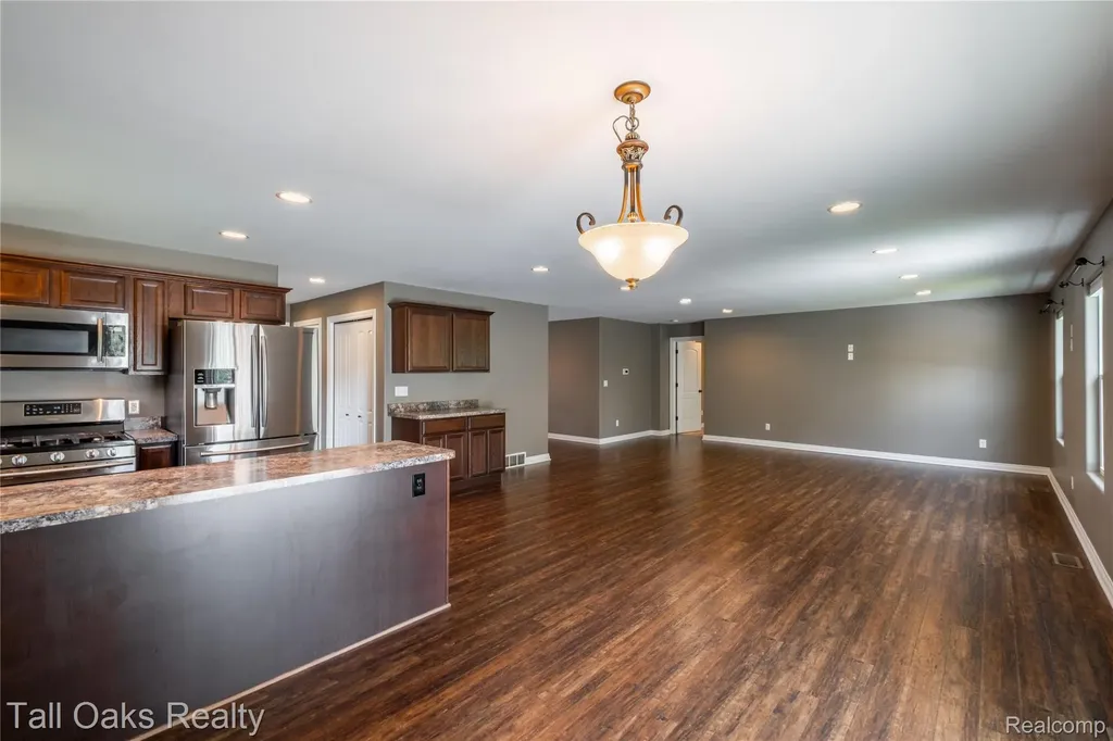 291 Golfside Drive Lapeer City MI 48446
