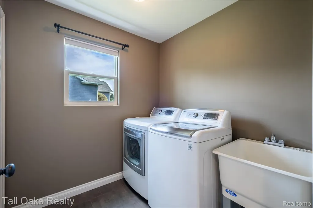291 Golfside Drive Lapeer City MI 48446