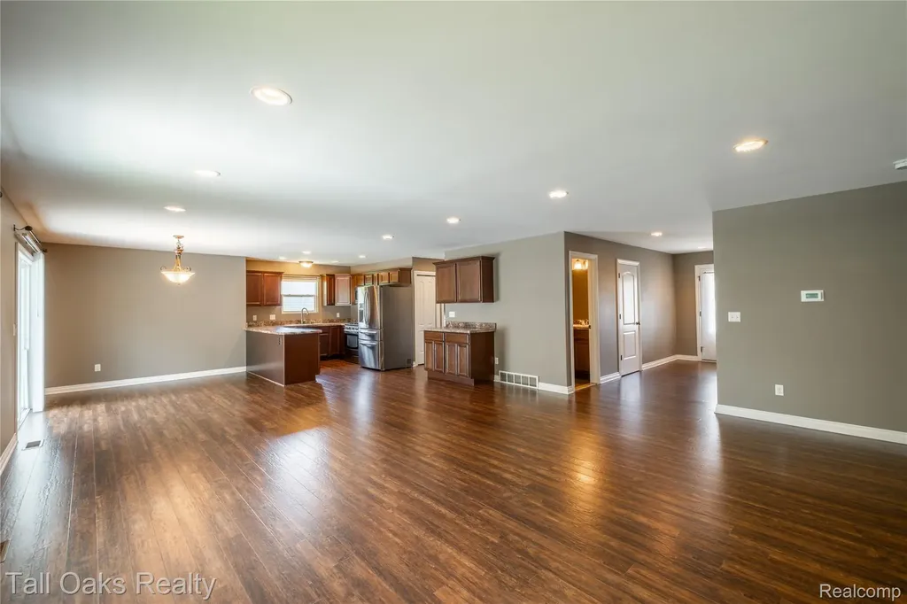 291 Golfside Drive Lapeer City MI 48446
