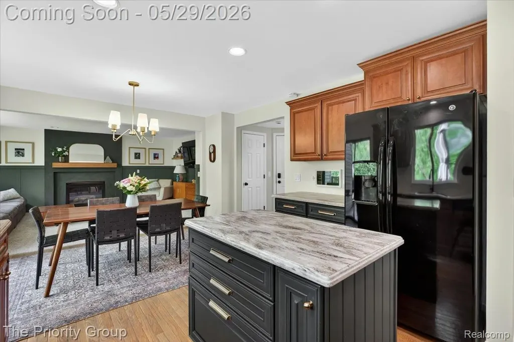 517 Deer Valley Road Holly Village MI 48442