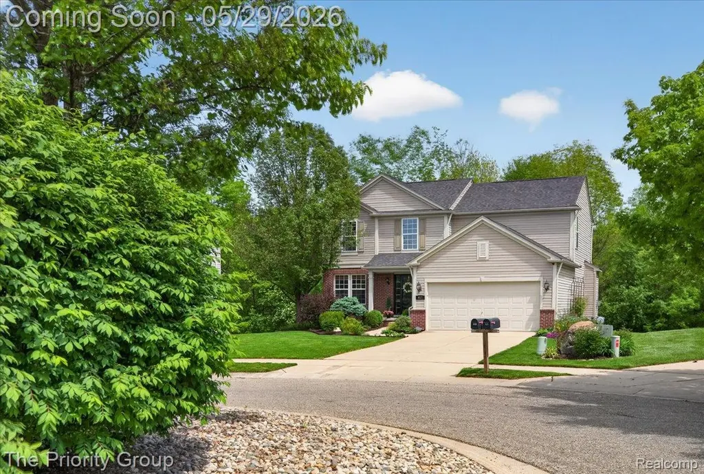517 Deer Valley Road Holly Village MI 48442