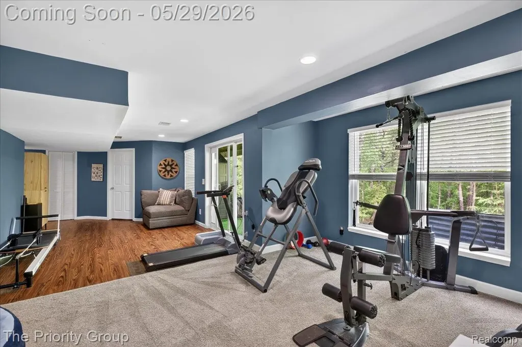 517 Deer Valley Road Holly Village MI 48442